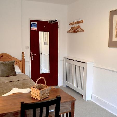 Braywood House Bed & Breakfast ฮันติงตัน ภายนอก รูปภาพ