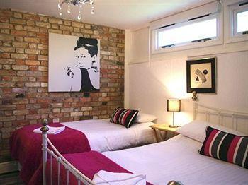 Braywood House Bed & Breakfast ฮันติงตัน ภายนอก รูปภาพ