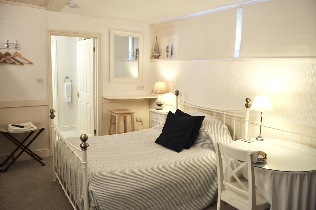 Braywood House Bed & Breakfast ฮันติงตัน ภายนอก รูปภาพ